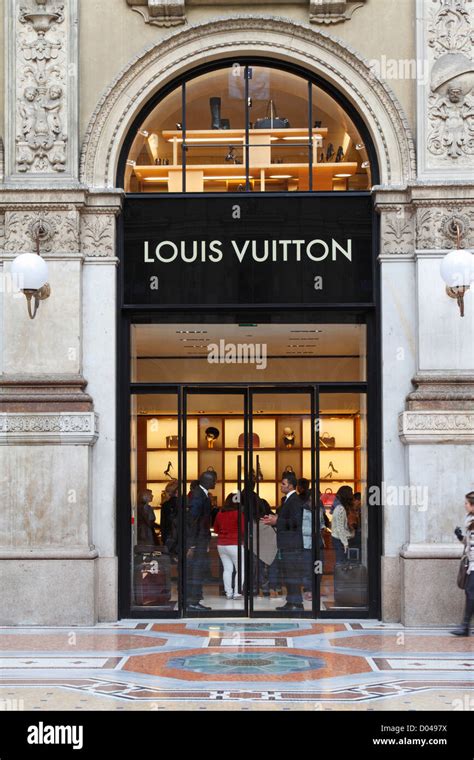 louis vuitton it|louis vuitton in milan italy.